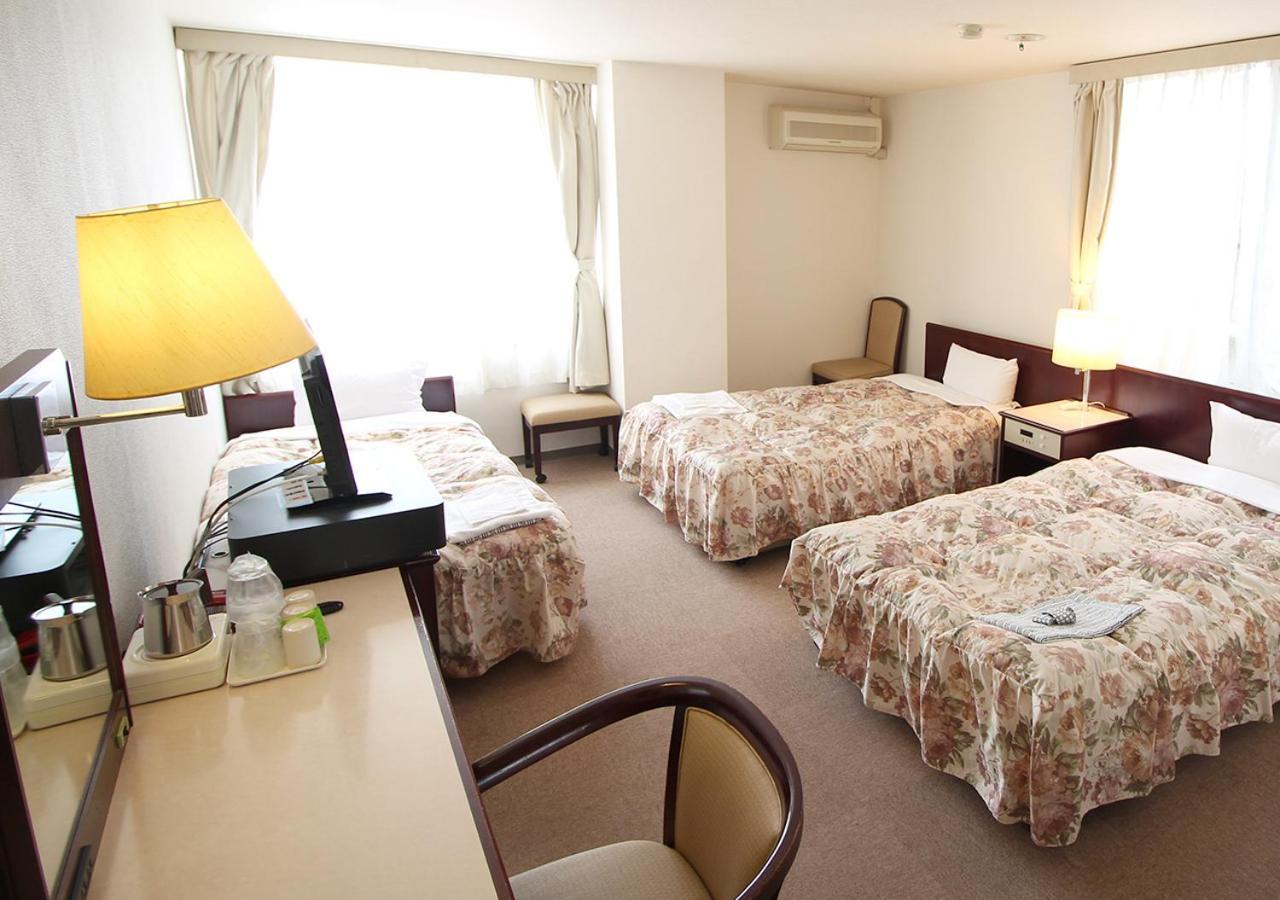 Royal Inn Shinyamaguchi Ekimae Yamaguchi Exterior foto